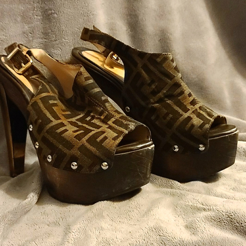 Fendi Wooden Heeled Sandals